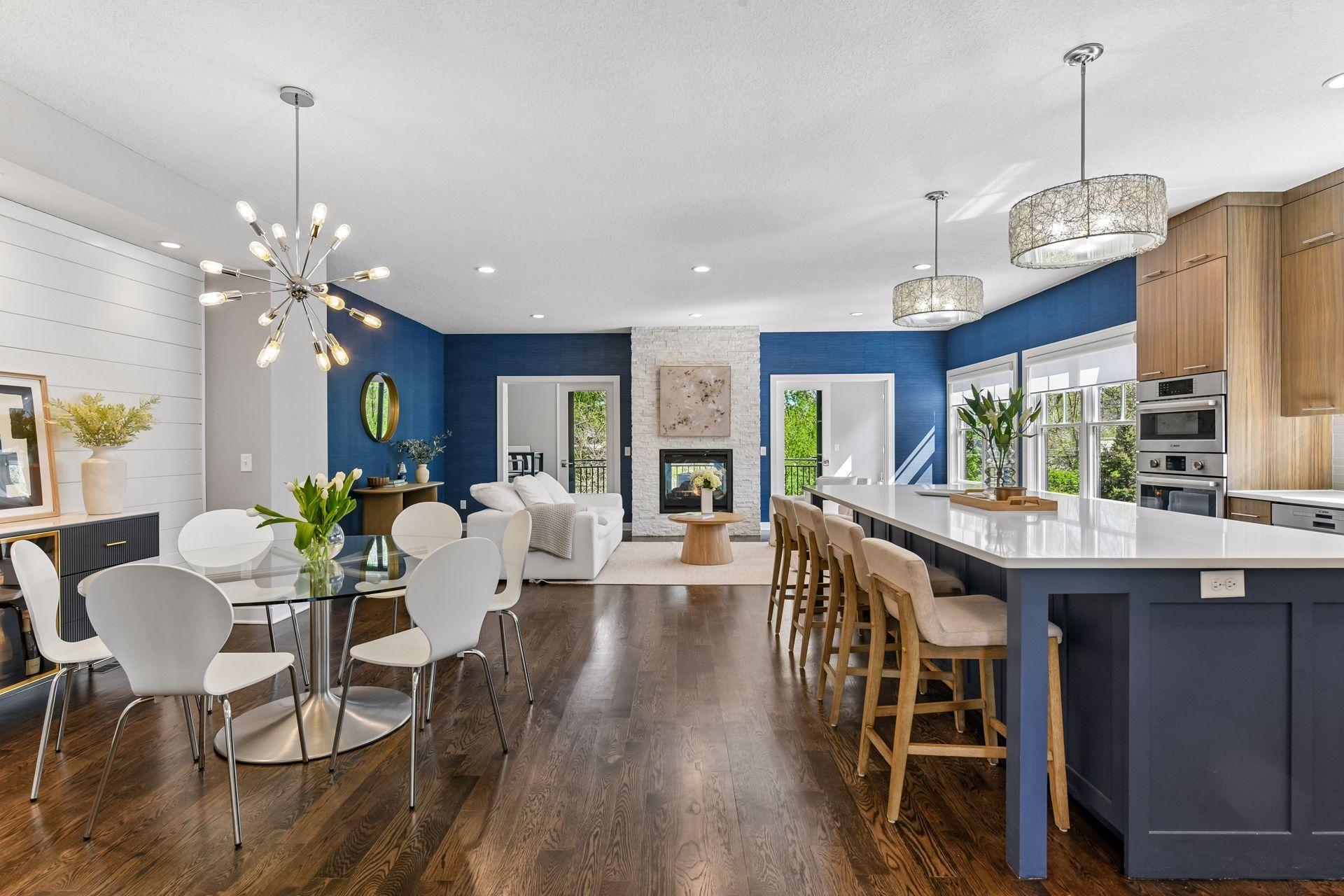 3932 W 49th Street