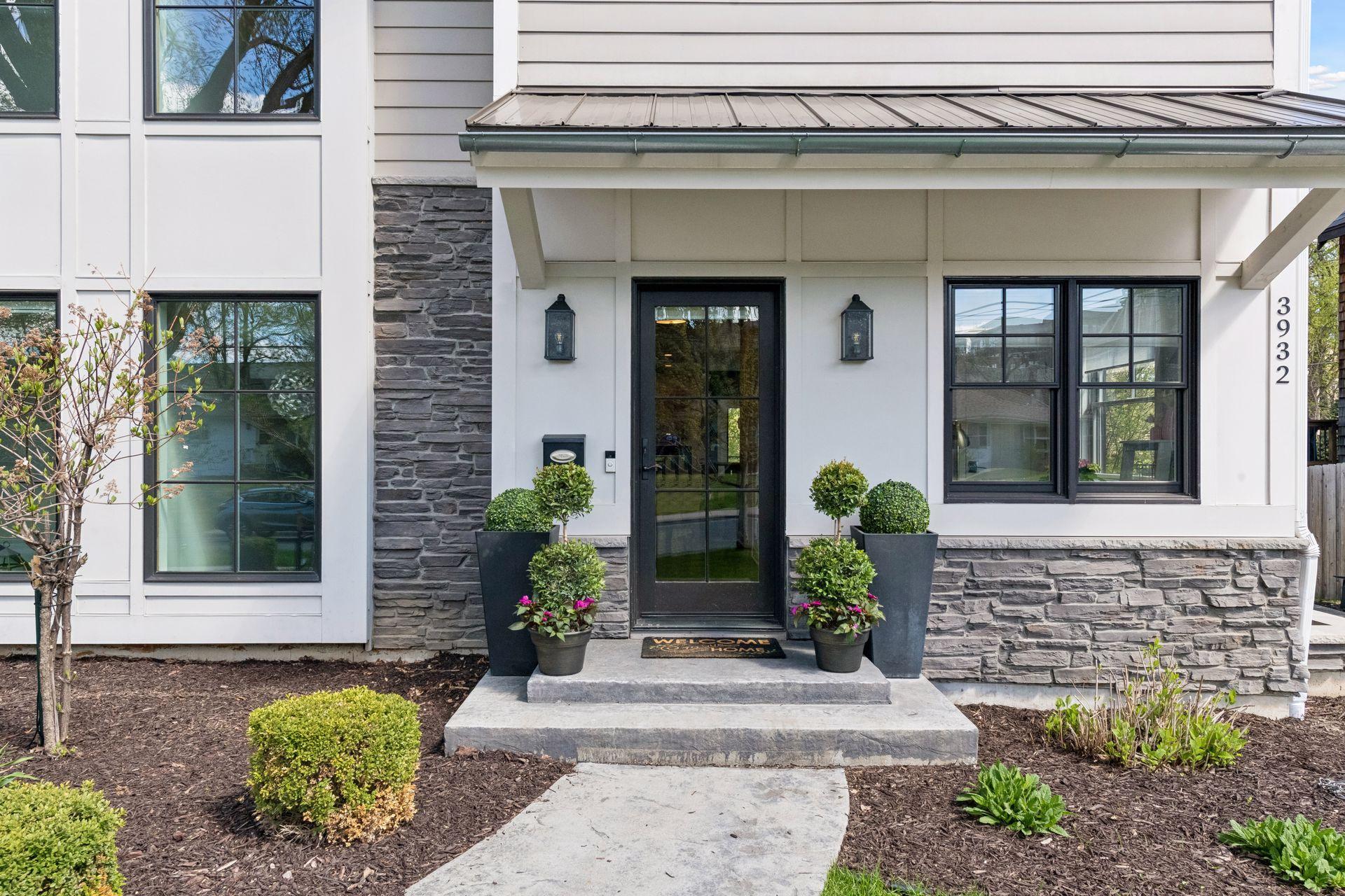 3932 W 49th Street