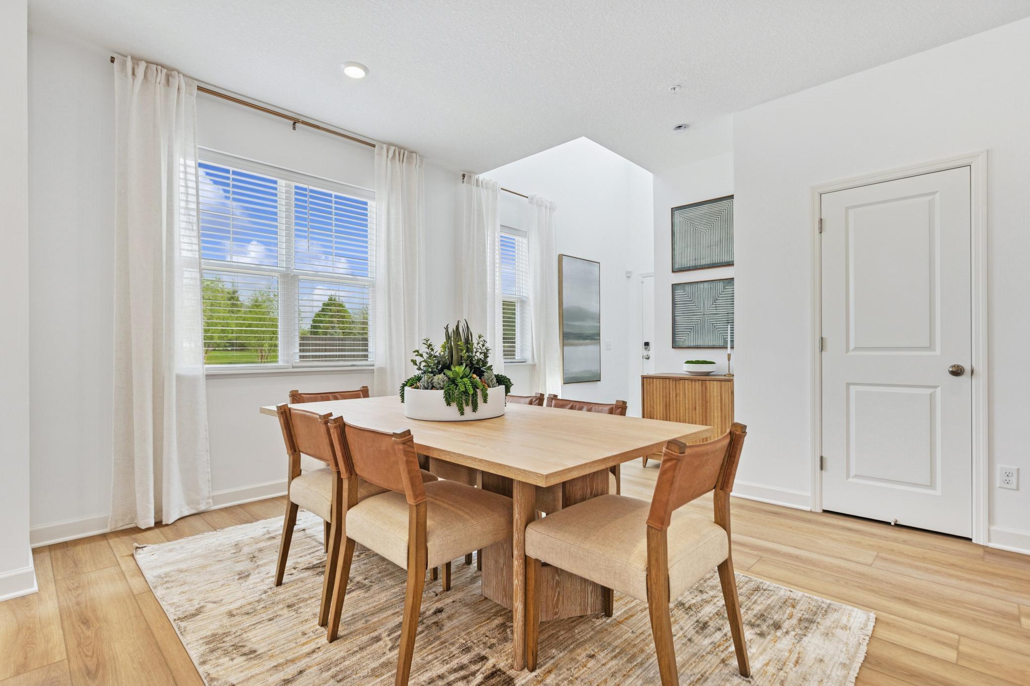 5425 Queens Drive NW