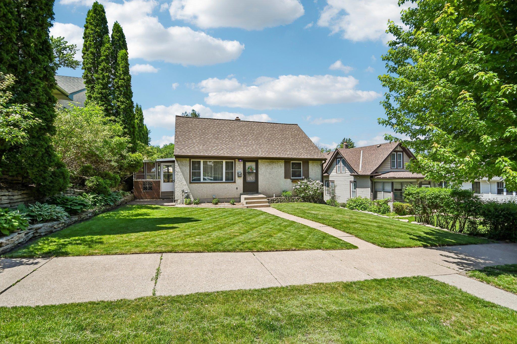 961 Livingston Avenue
