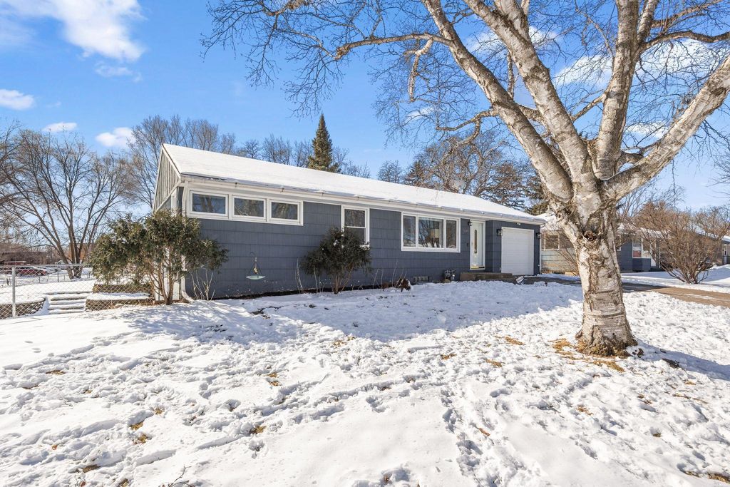 Photo of 7649 46th Avenue N, New Hope, MN 55428 (MLS # 7022184)