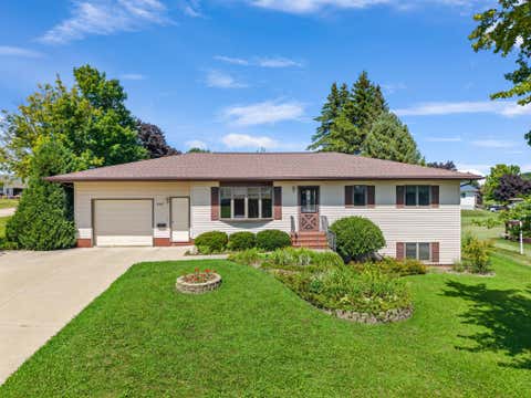 Photo of 442 S Sunnyside Drive, Caledonia, MN 55921 (MLS # 7131579)