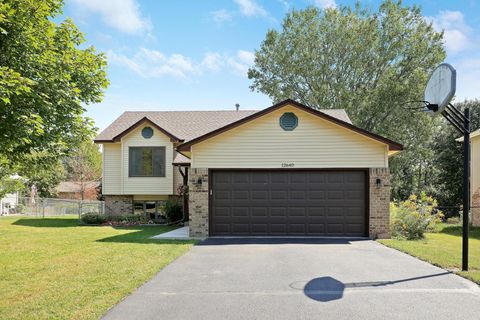 12640 Eveleth Path Apple Valley MN 55124