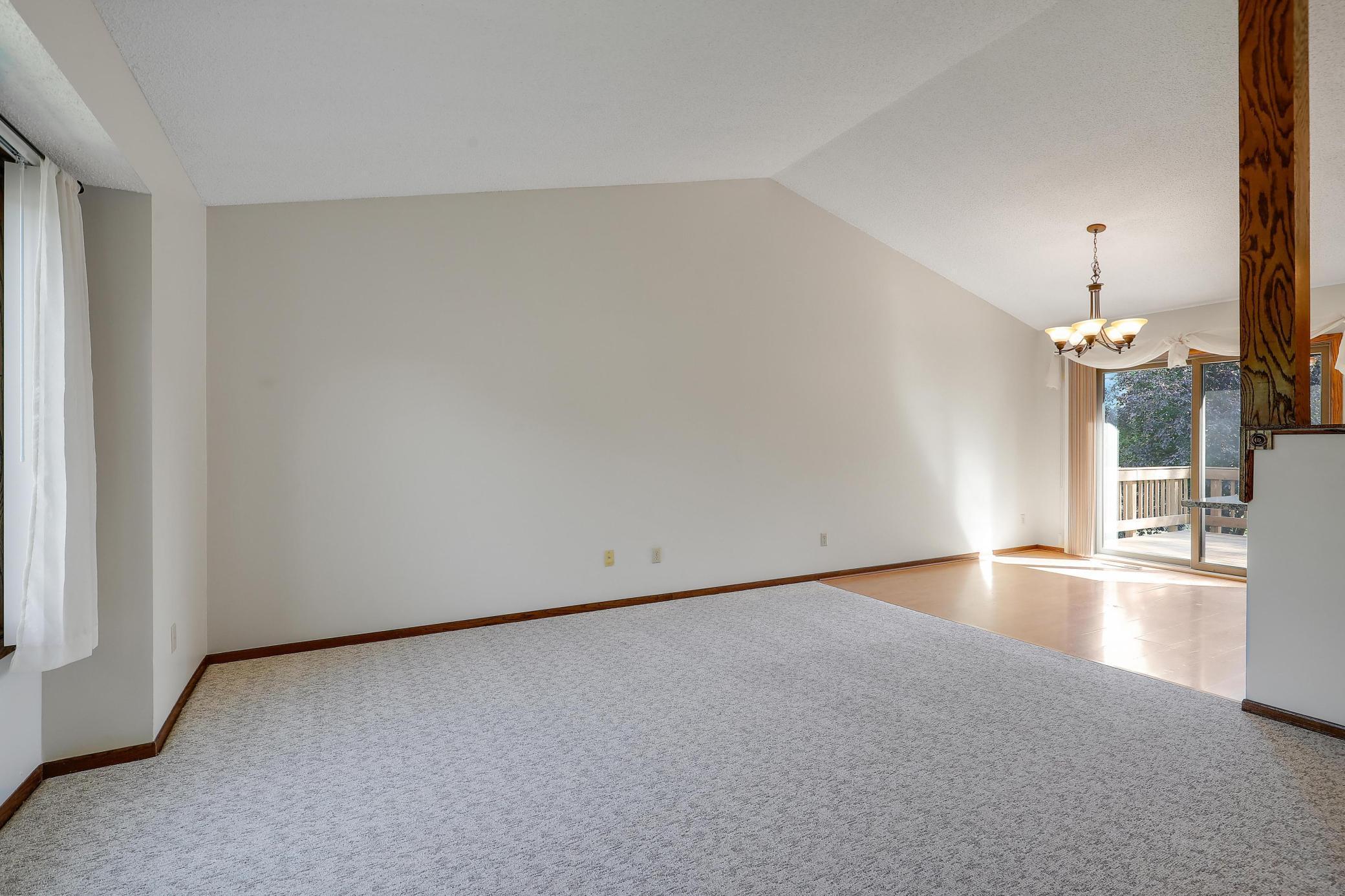 12640 Eveleth Path