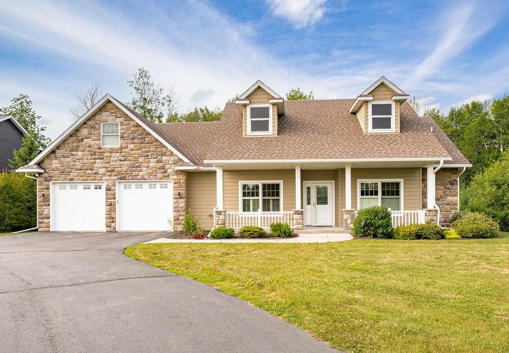 Photo of 4911 Greystone Street, Hermantown, MN 55811 (MLS # 7117157)