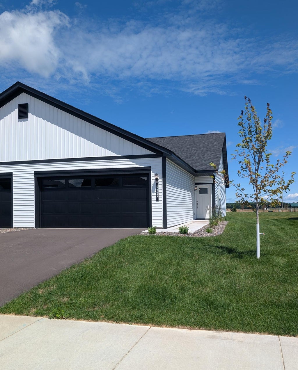 Photo of 5328 397th Street, North Branch, MN 55056 (MLS # 7147022)