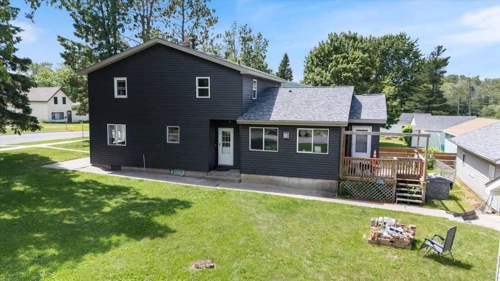 Photo of 602 8th Street NW, Chisholm, MN 55719 (MLS # 7057857)