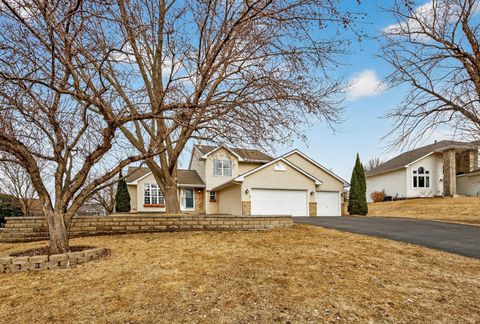 392 Pendryn Hill Curve Woodbury MN 55125
