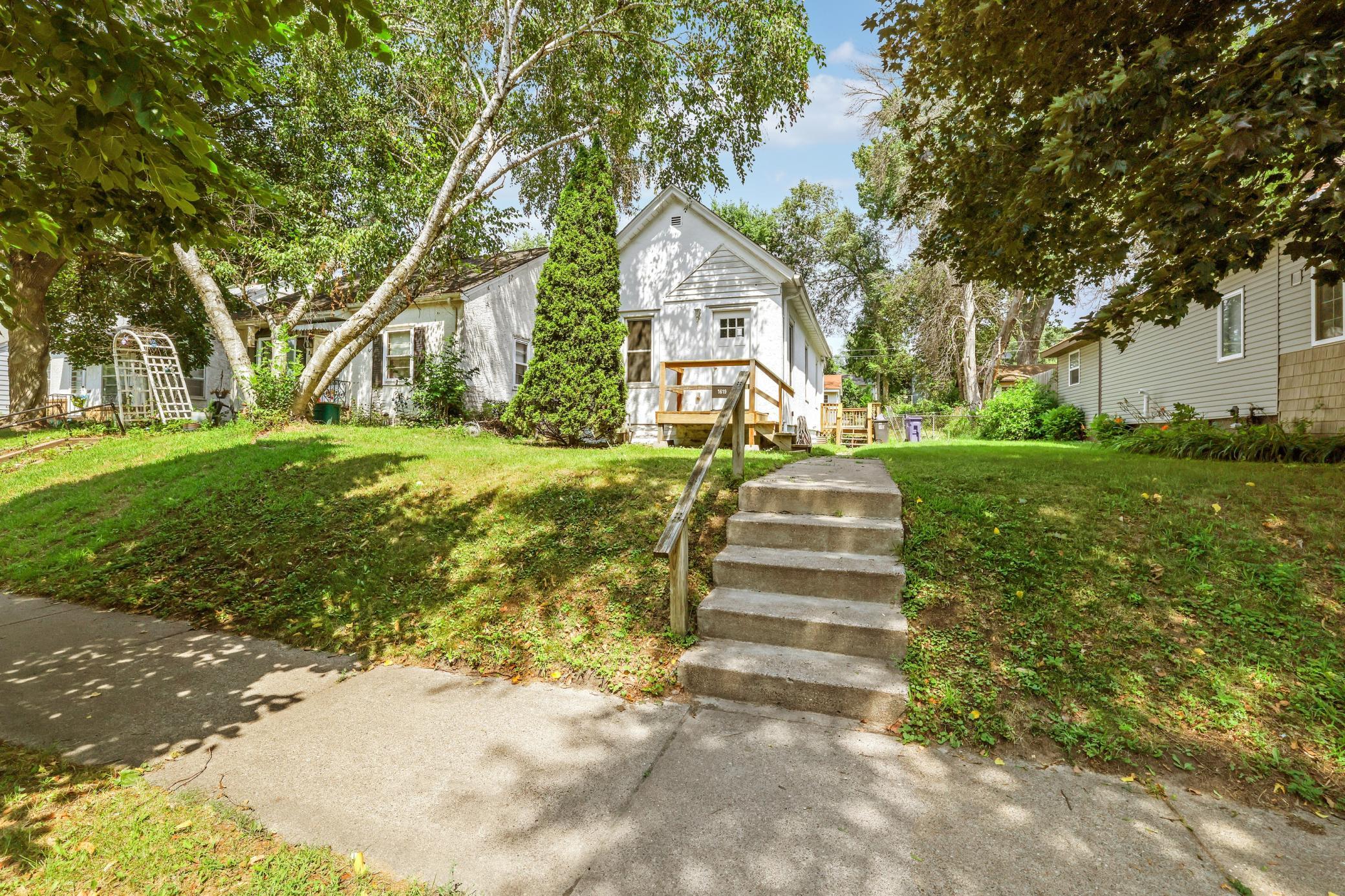 1619 Reaney Avenue