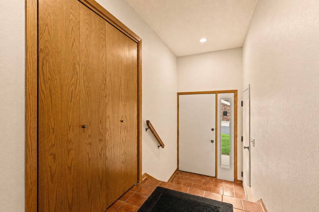 Photo of 2831 26th Street NW, Rochester, MN 55901 (MLS # 7126137)