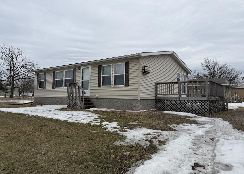 Photo of 1702 Main Avenue, International Falls, MN 56649 (MLS # 7045923)