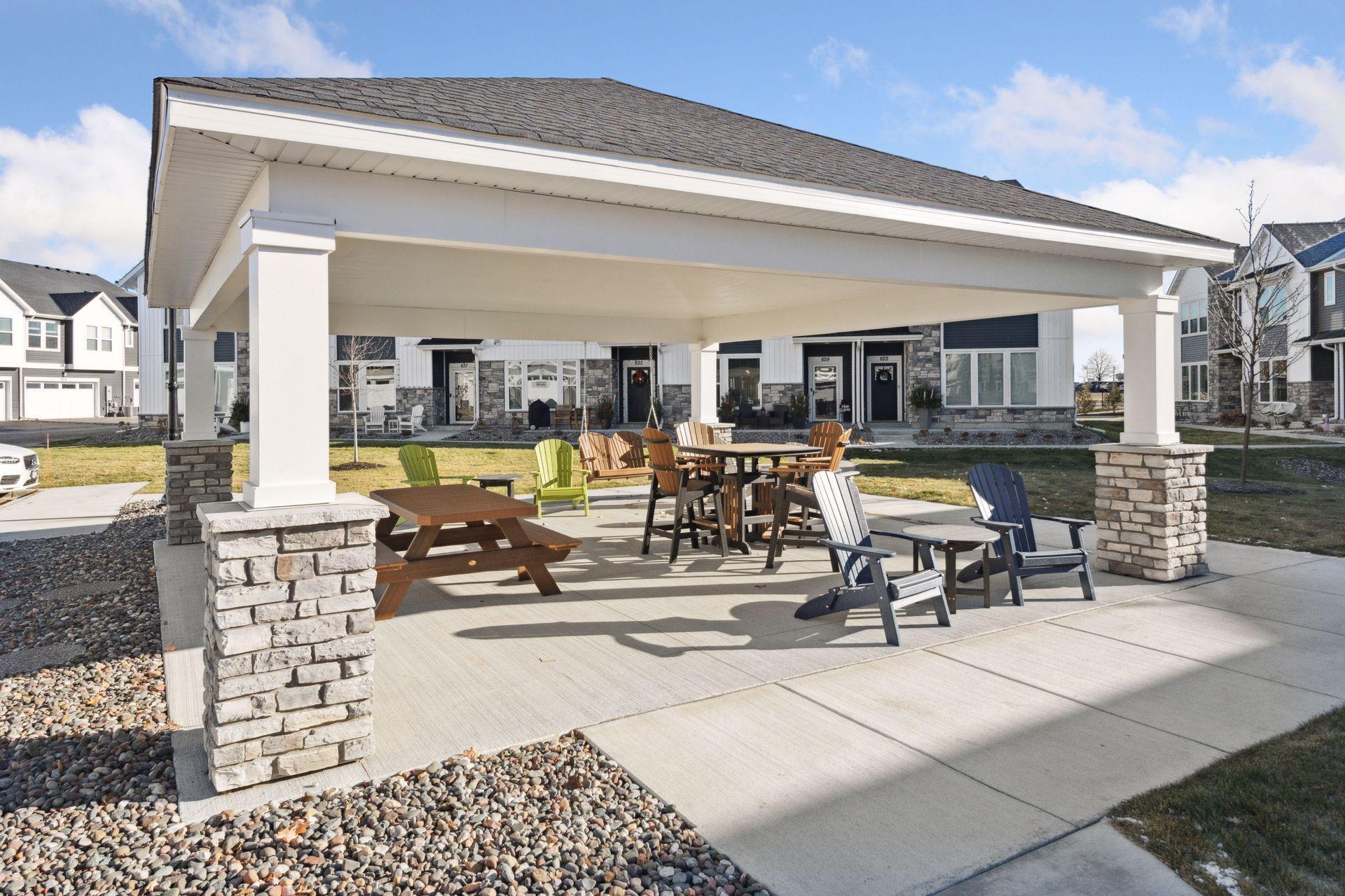 2422 N Blossom Circle