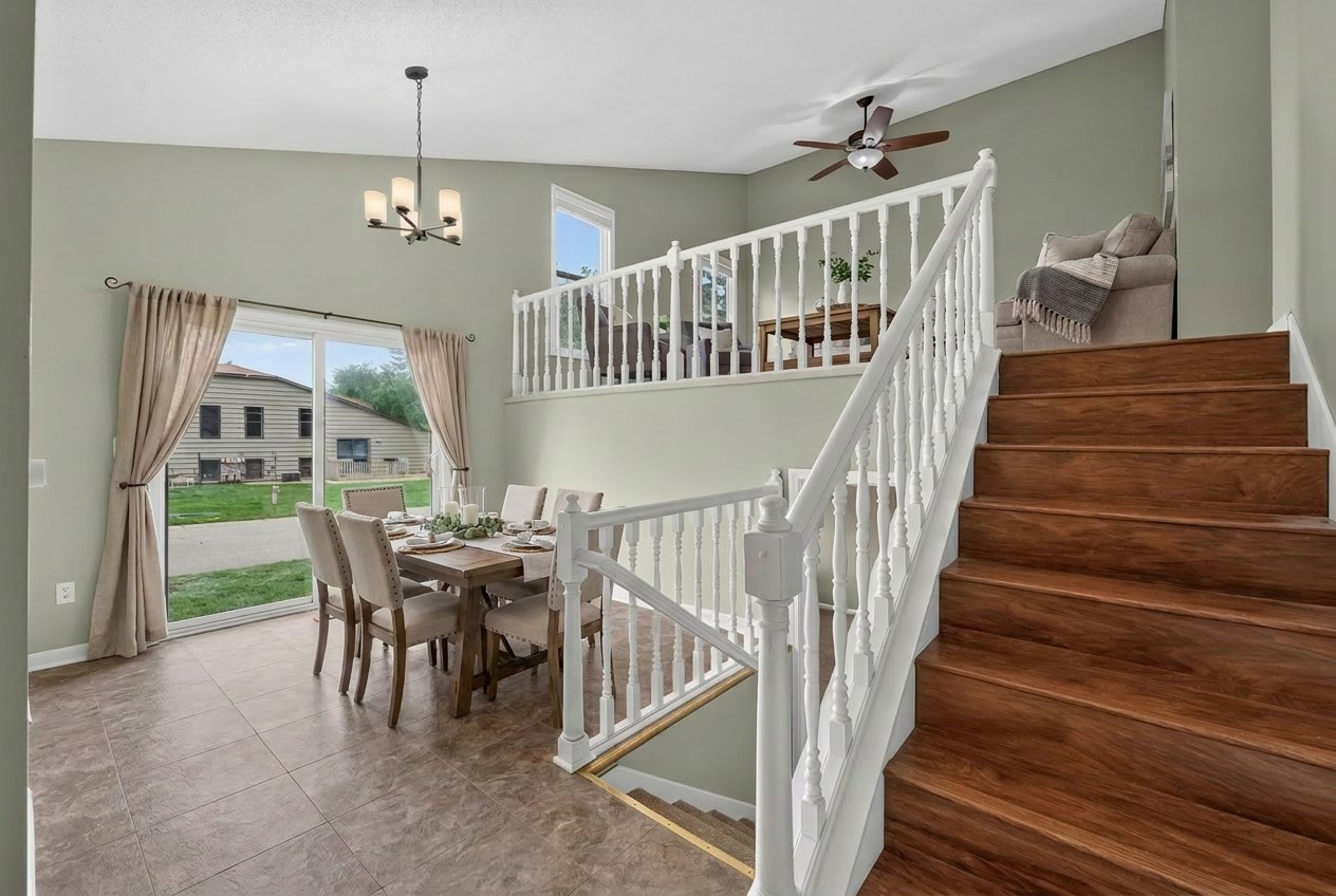 3984 Orchid Lane N