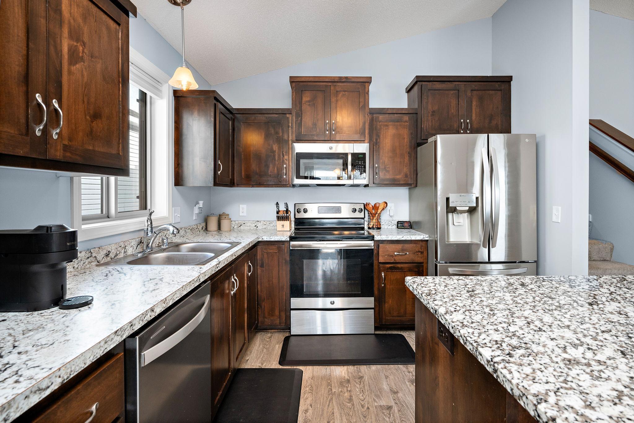 12122 Hupp Street NE