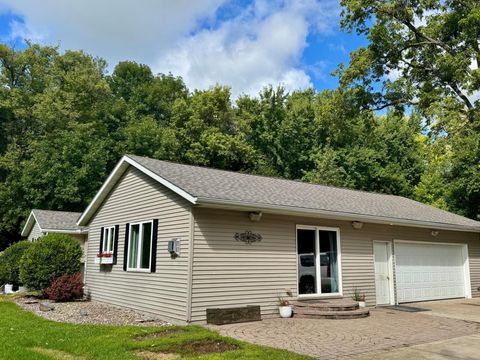 Photo of 418 210th Avenue SE, Roseland Twp, MN 56216 (MLS # 6784071)