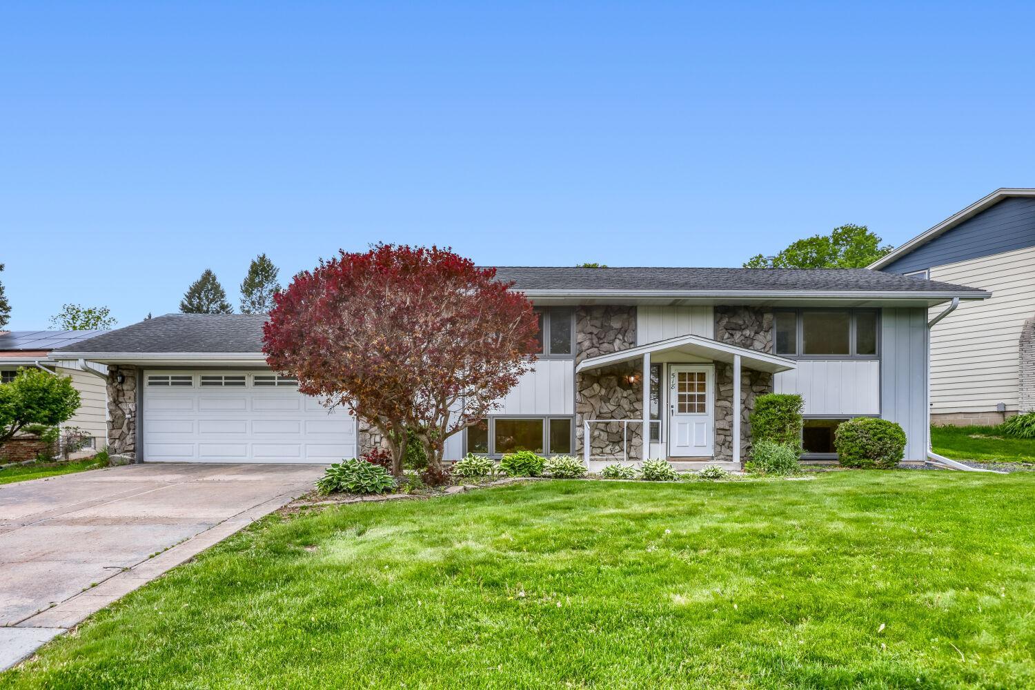 518 Rolls Road