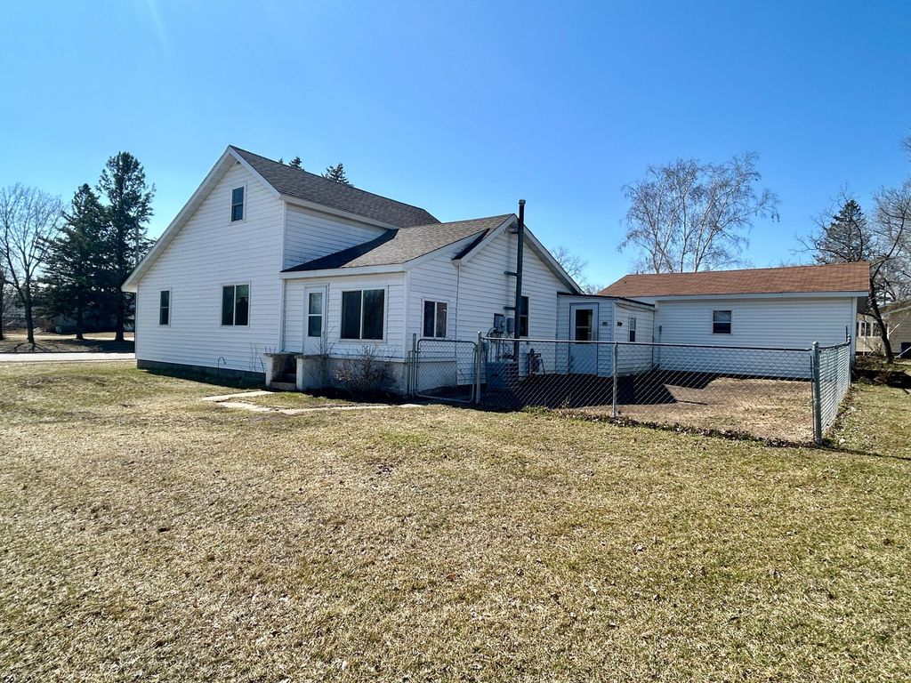 Photo of 206 Homecrest Avenue SE, Wadena, MN 56482 (MLS # 6515049)