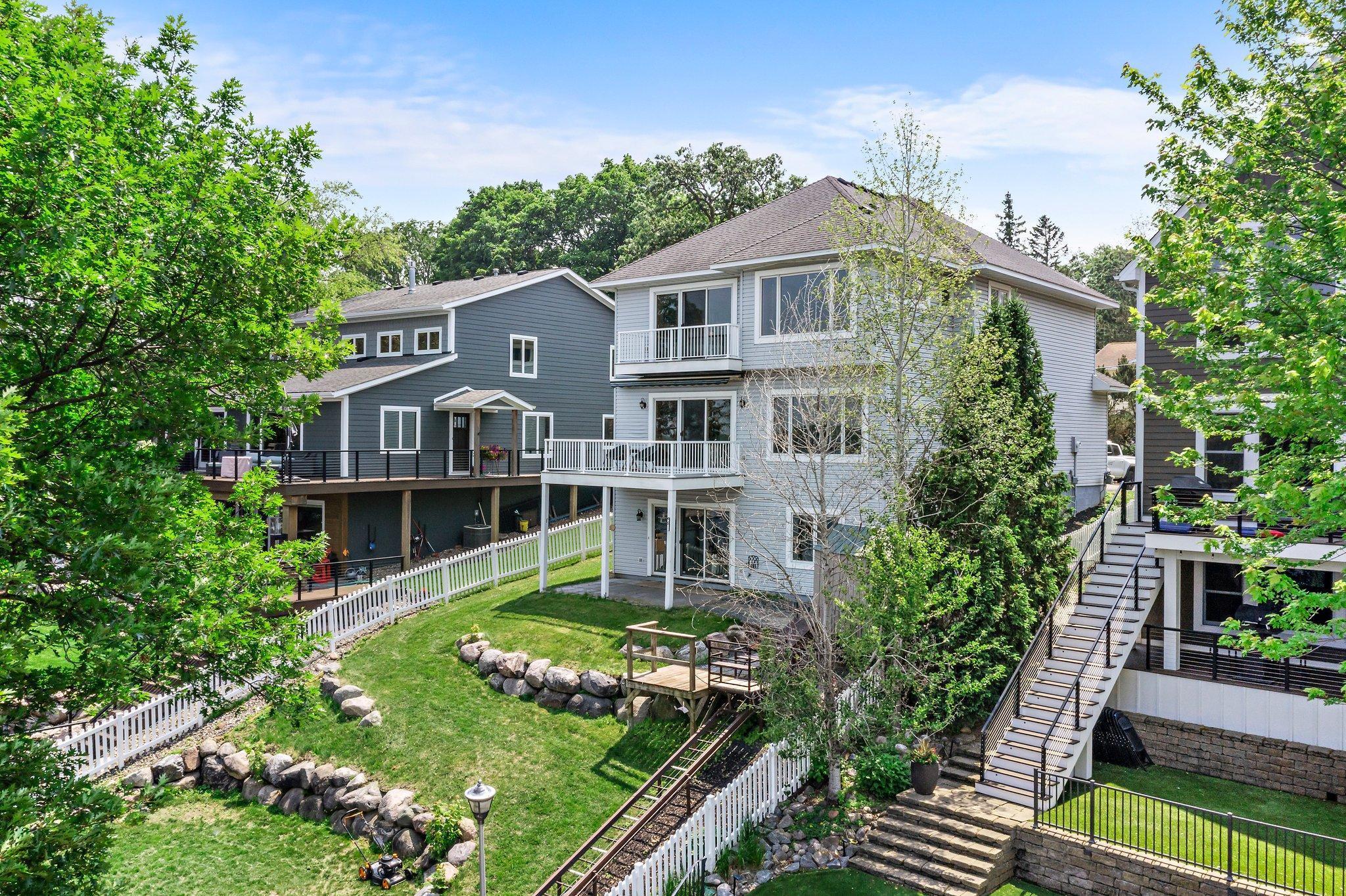 3868 Green Heights Trail SW