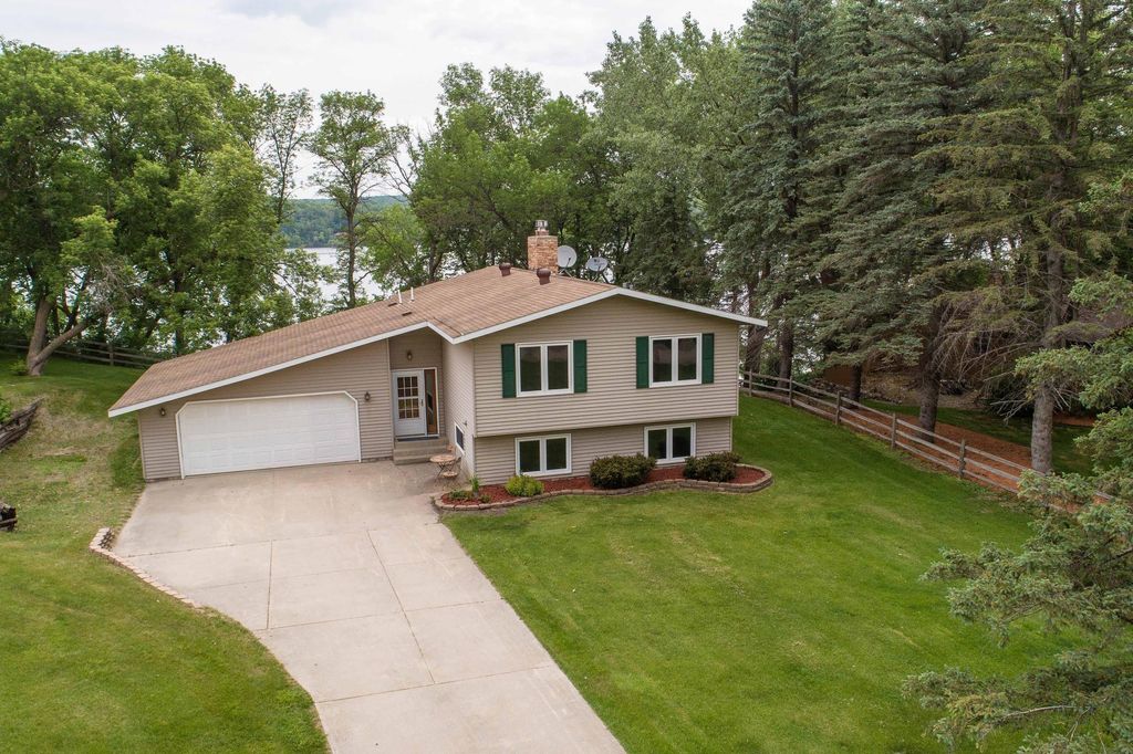 Photo of 20619 Hillcrest Road, Fergus Falls, MN 56537 (MLS # 7021146)