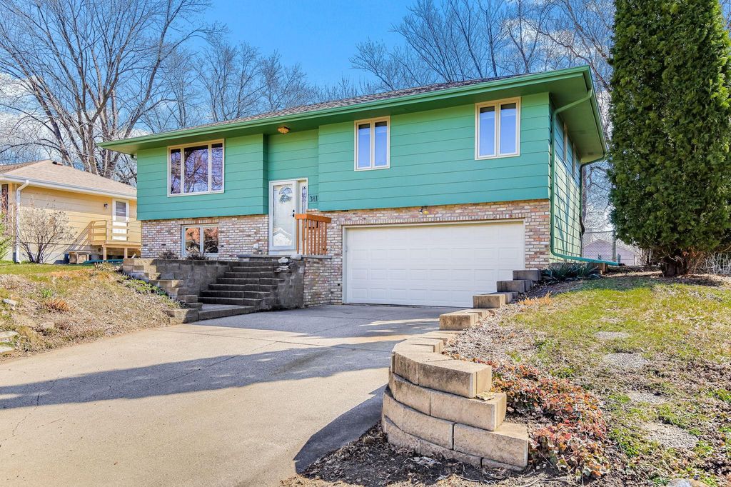 Photo of 3418 Adair Avenue N, Crystal, MN 55422 (MLS # 7054492)