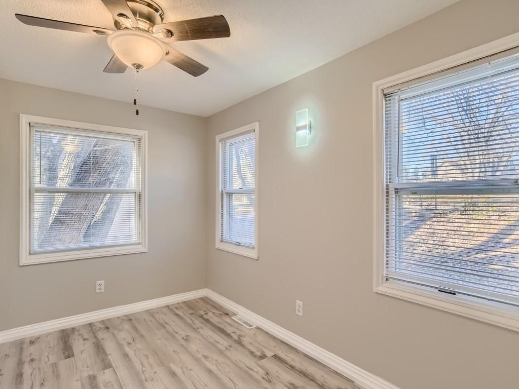 Photo of 480 Roselawn Avenue E, Maplewood, MN 55117 (MLS # 7053472)