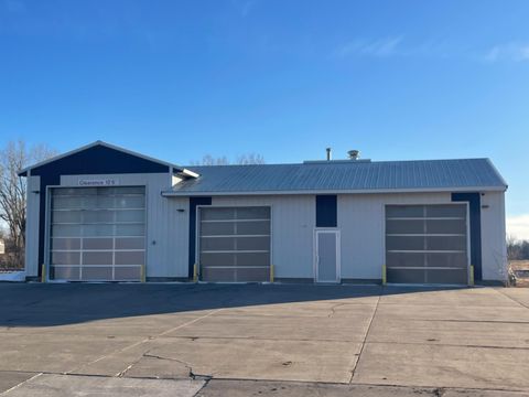 Photo of 151 South Street, Tracy, MN 56175 (MLS # 7058197)