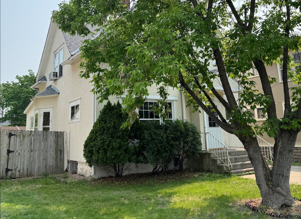 1002 Marshall Avenue