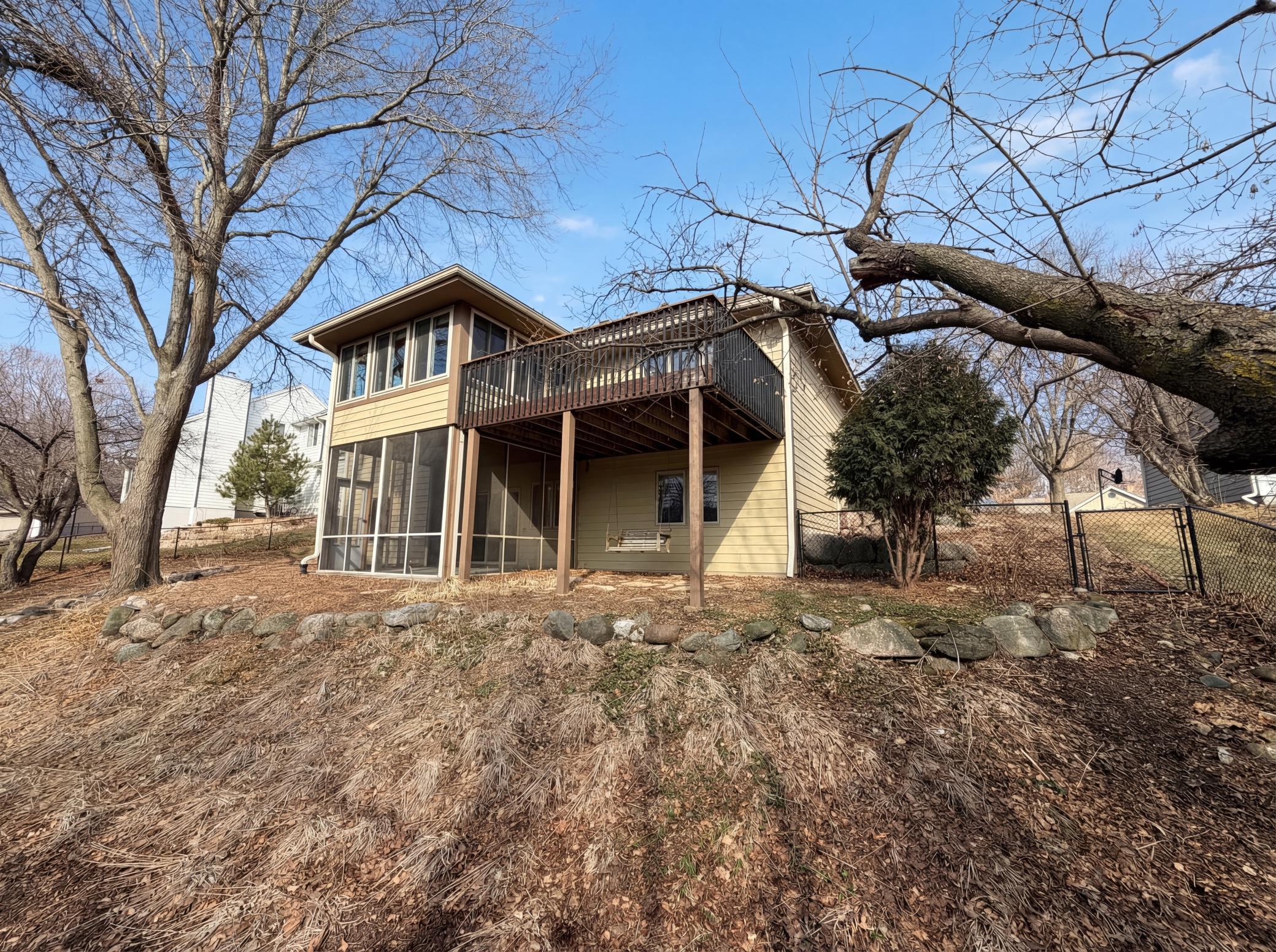 578 Prairie Circle E