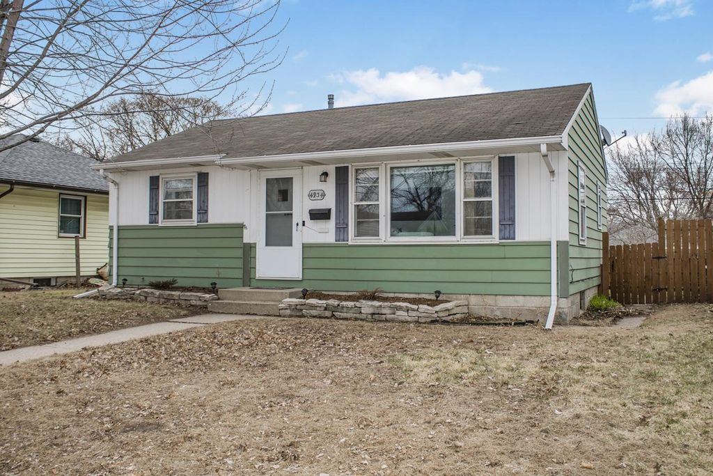 Photo of 4934 Sheridan Avenue N, Minneapolis, MN 55430 (MLS # 7026604)