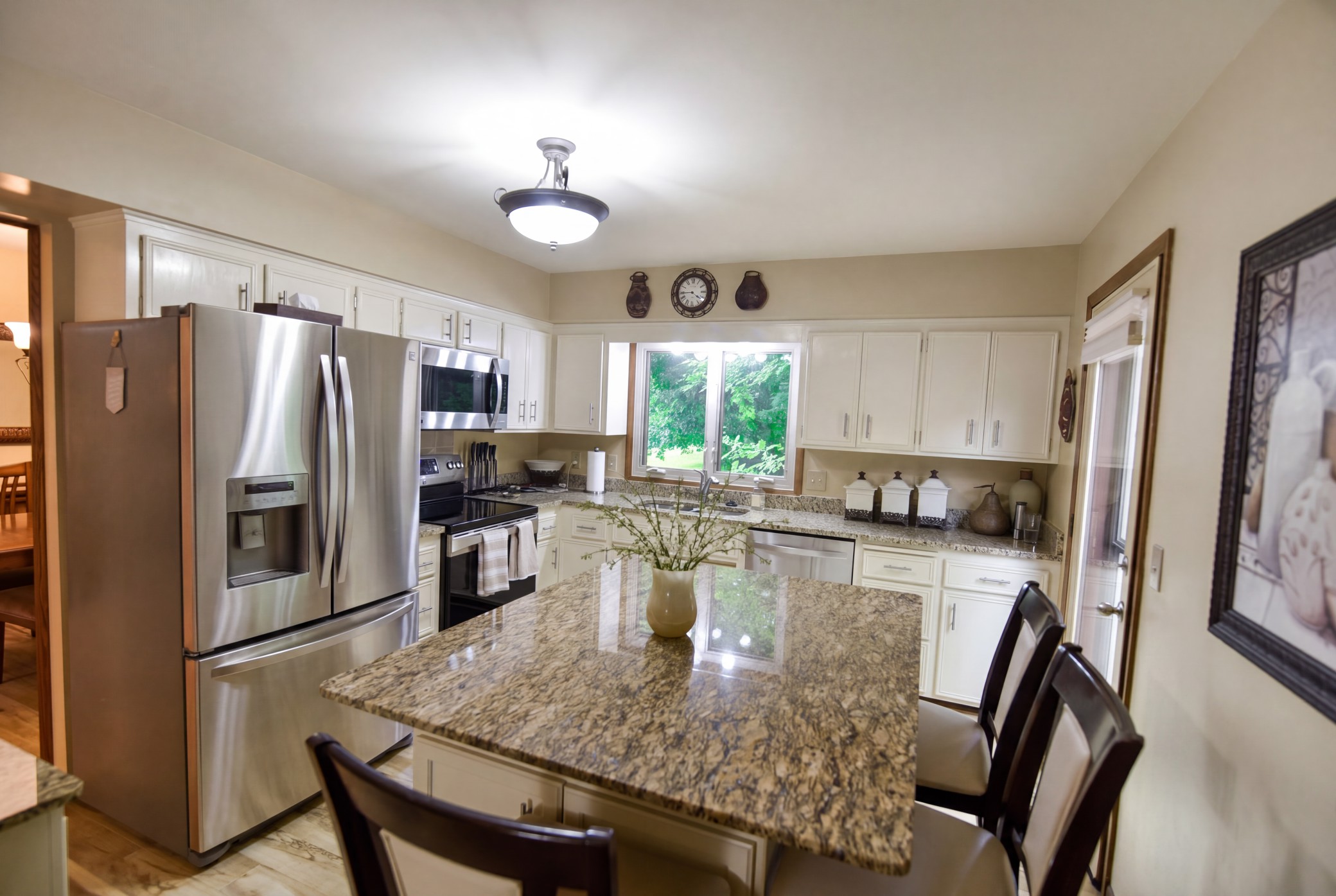 19135 Maple Leaf Drive