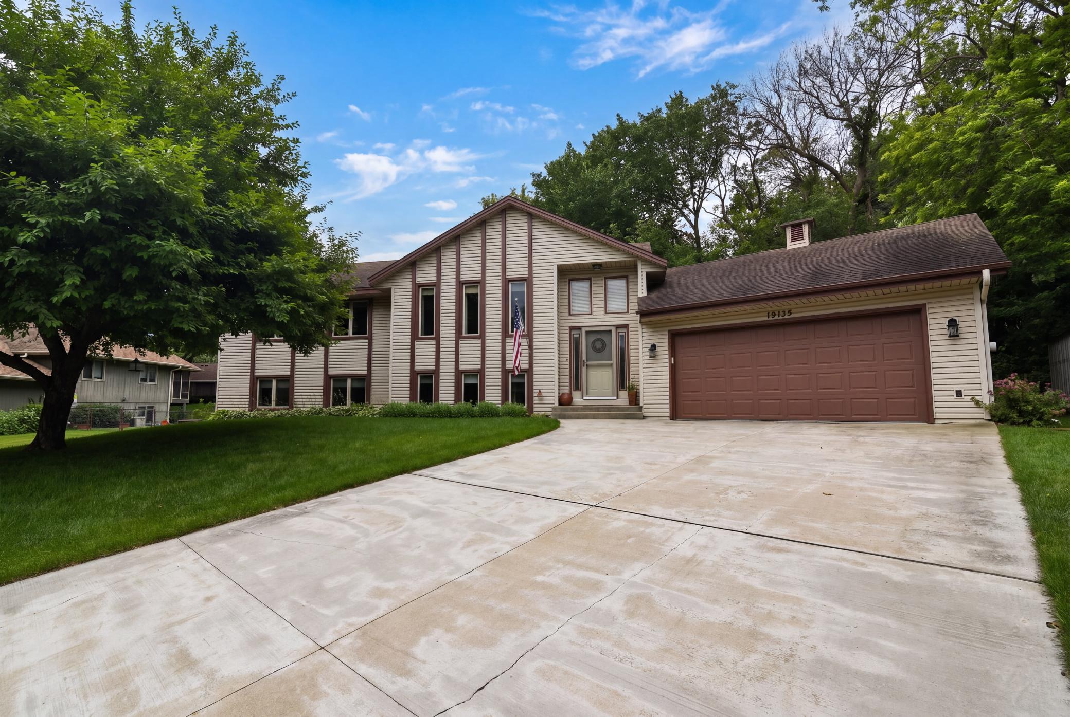 19135 Maple Leaf Drive