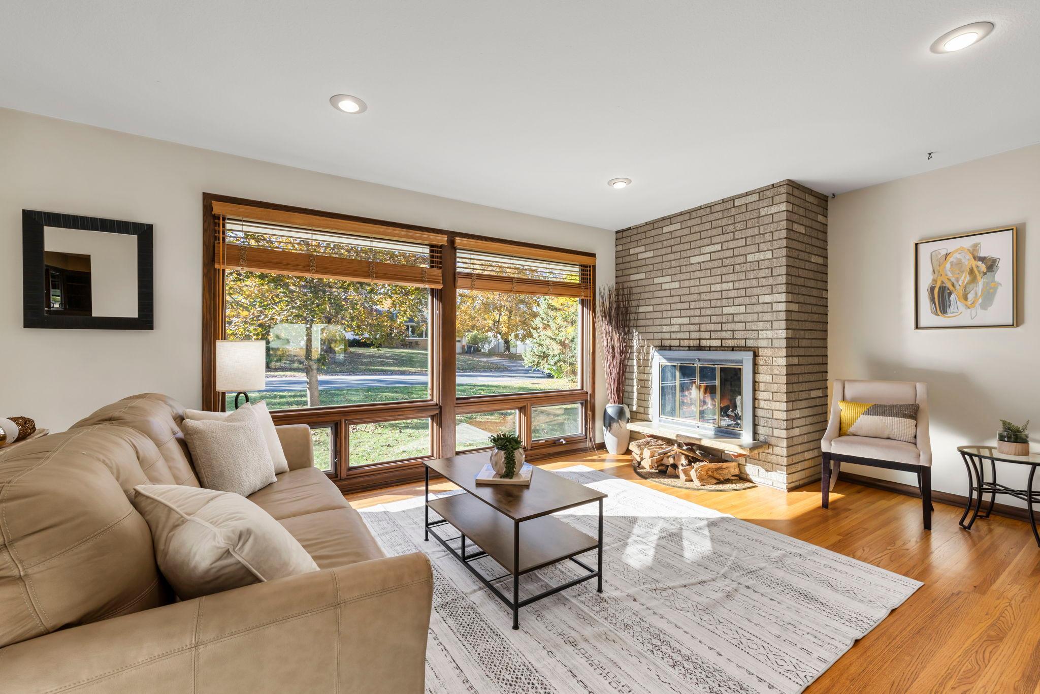 1306 Valders Avenue N