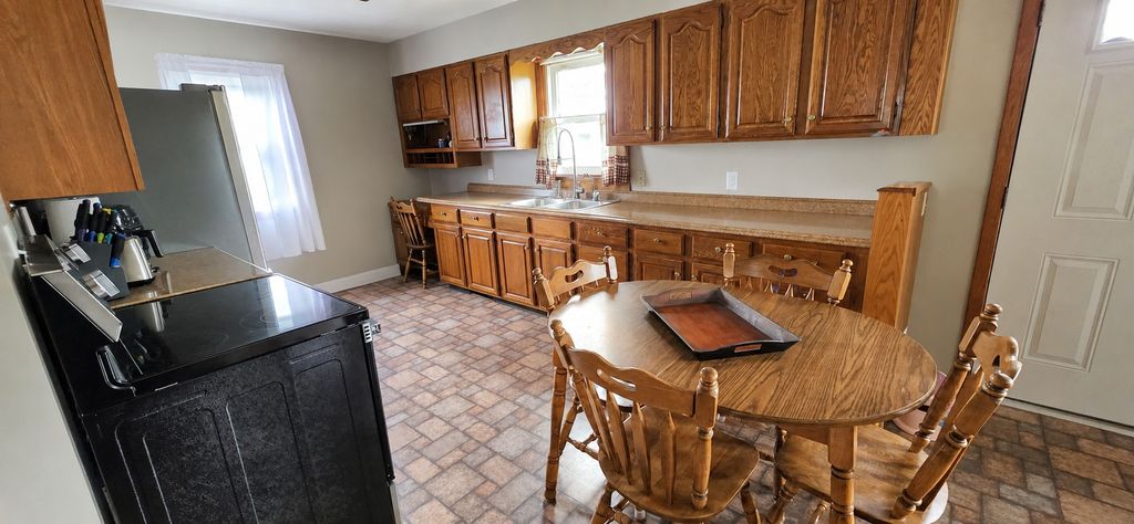 Photo of 913 E Elm Street, Redwood Falls, MN 56283 (MLS # 7073818)