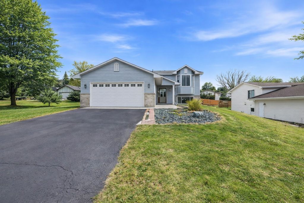 Photo of 9337 Jeffery Court S, Cottage Grove, MN 55016 (MLS # 7028477)