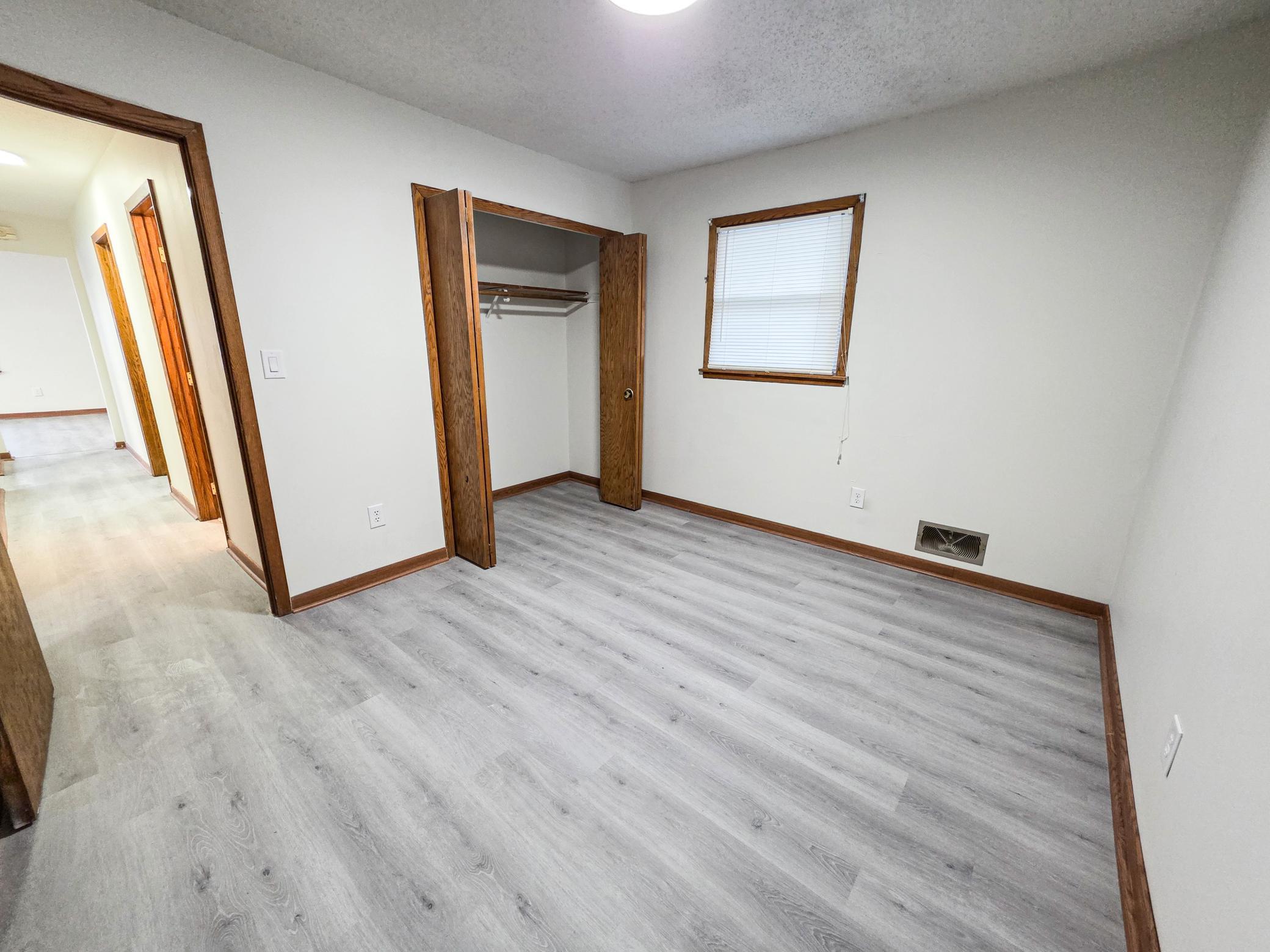 137 Jessamine Avenue E