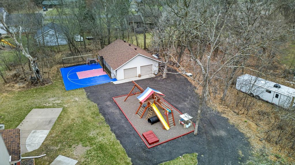 Photo of 3335 Ten Oaks Street S, Cambridge, MN 55008 (MLS # 7057714)