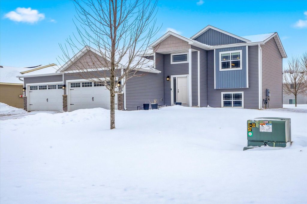 Photo of 705 Greenwood Street SW, Isanti, MN 55040 (MLS # 7007511)