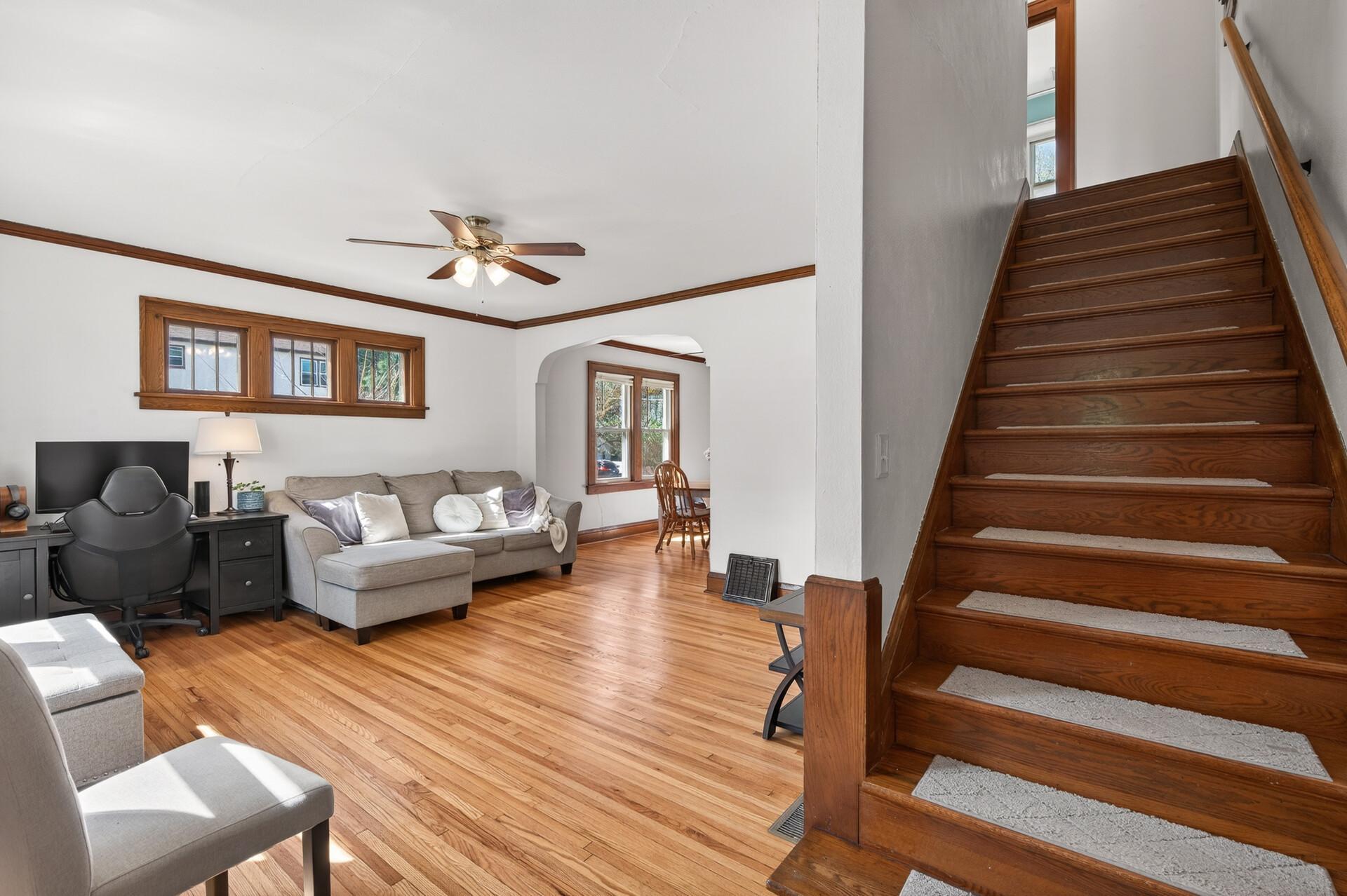245-247 Morton Street W