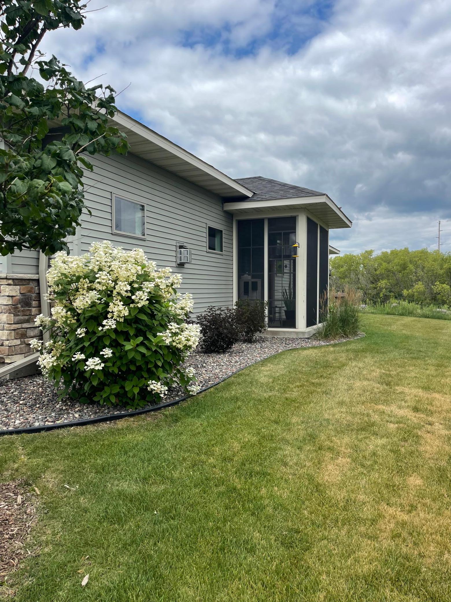 1121 Willowbrook Circle