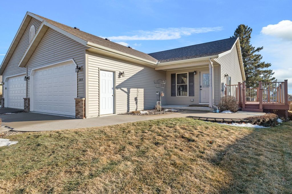 Photo of 205 Park Drive, Lewiston, MN 55952 (MLS # 7032127)