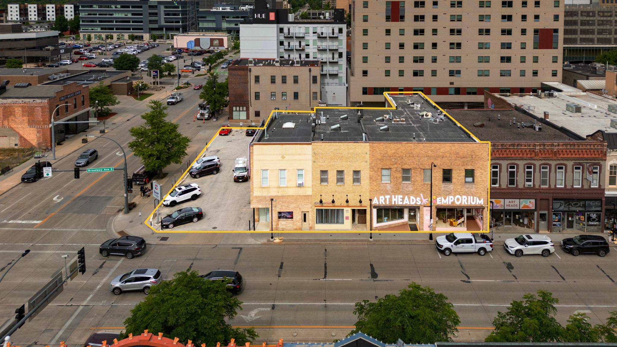 319 - 325 Broadway Avenue S