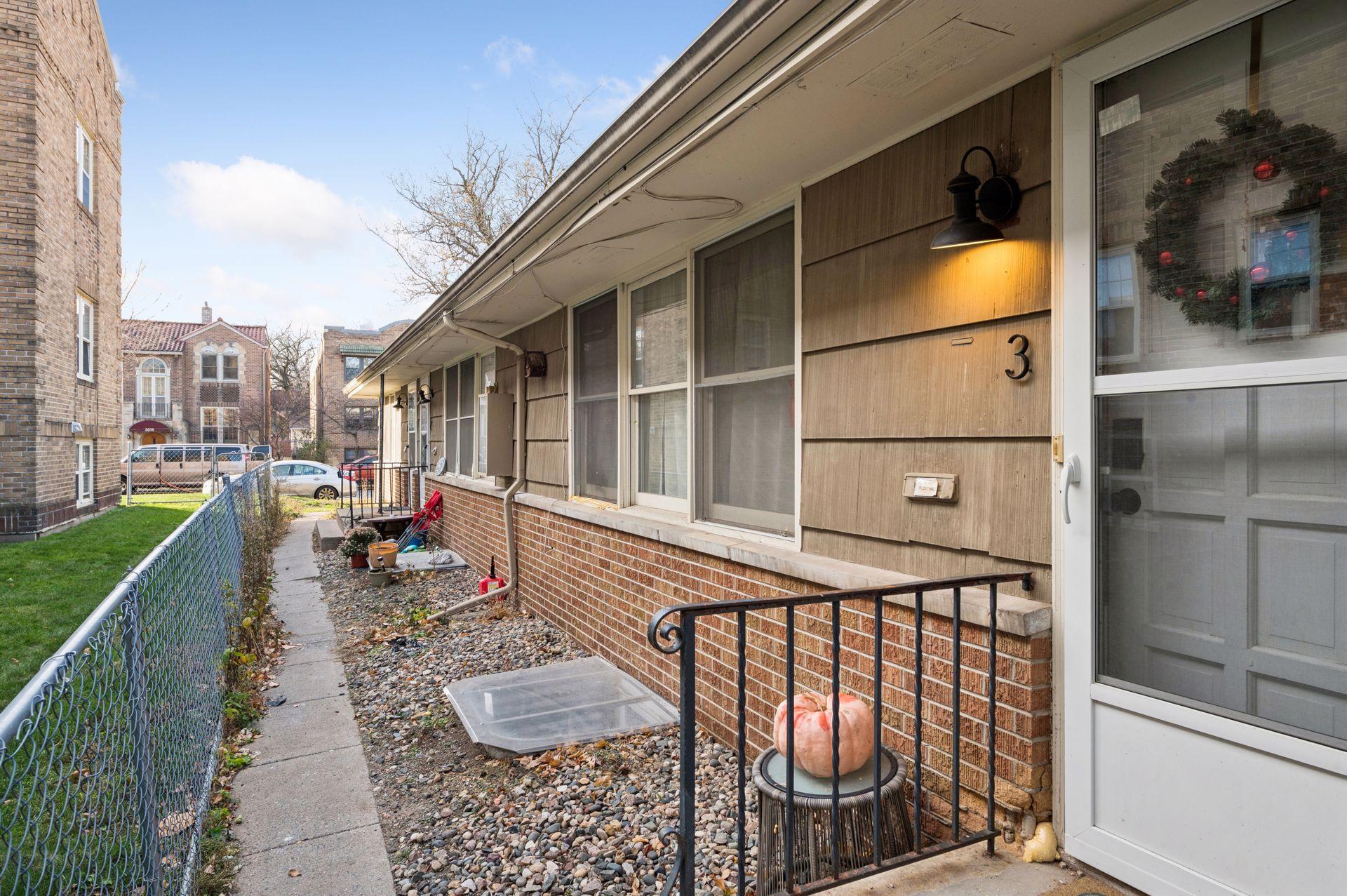 3513 Emerson Avenue S