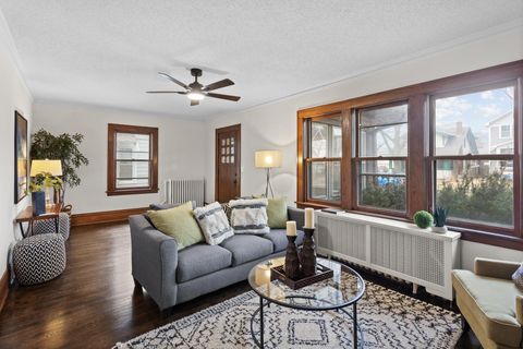 Photo of 1618 Stanford Avenue, Saint Paul, MN 55105 (MLS # 7031691)