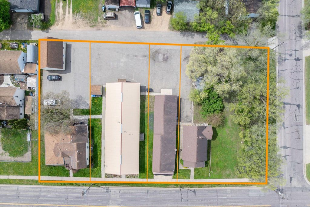 Photo of 1618, 1614, 1622, 16 3rd Ave AVE, Mankato, MN 56001 (MLS # 7069137)