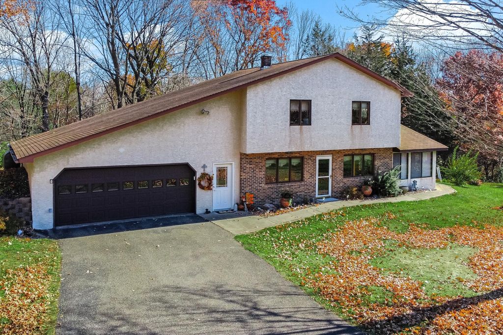 Photo of 33175 N Lakes Trail, Lindstrom, MN 55045 (MLS # 7078772)