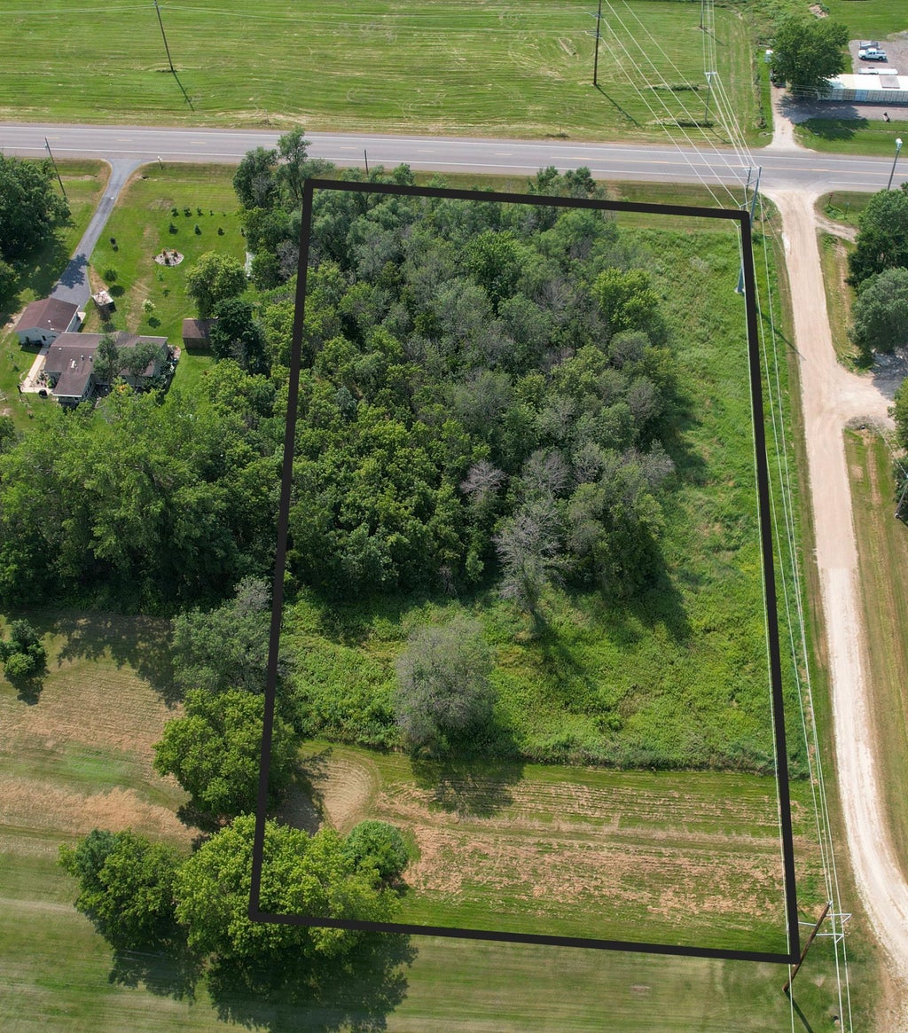 Photo of 3114 11th Street NE, Austin, MN 55912 (MLS # 7086985)