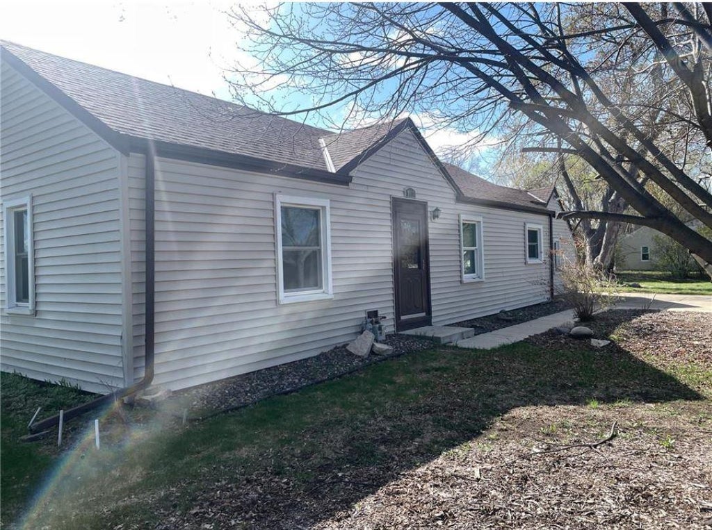 Photo of 9917 2nd Avenue S, Bloomington, MN 55420 (MLS # 7164914)