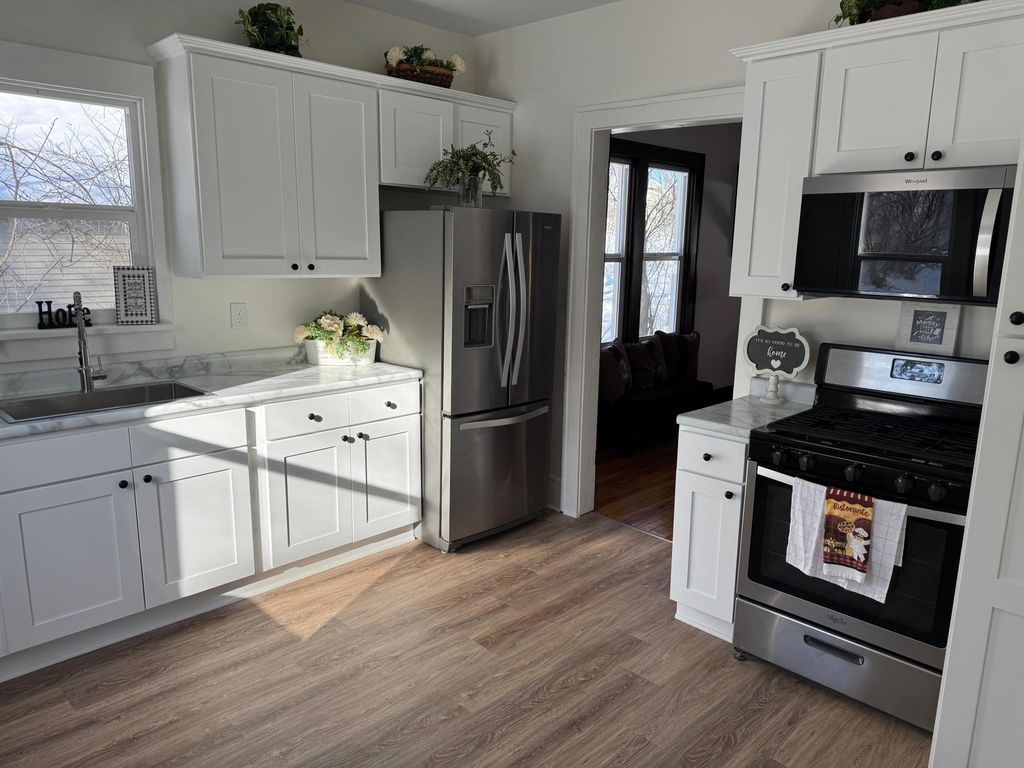 Photo of 306 E 2nd Street, Albert Lea, MN 56007 (MLS # 7012510)