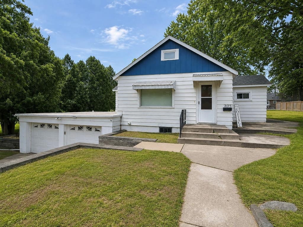 Photo of 305 W Main Street, Crosby, MN 56441 (MLS # 7125781)