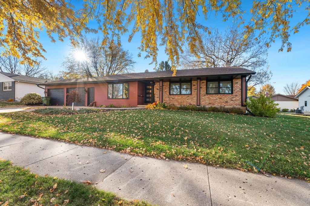 Photo of 957 Miles Drive, Worthington, MN 56187 (MLS # 6813137)